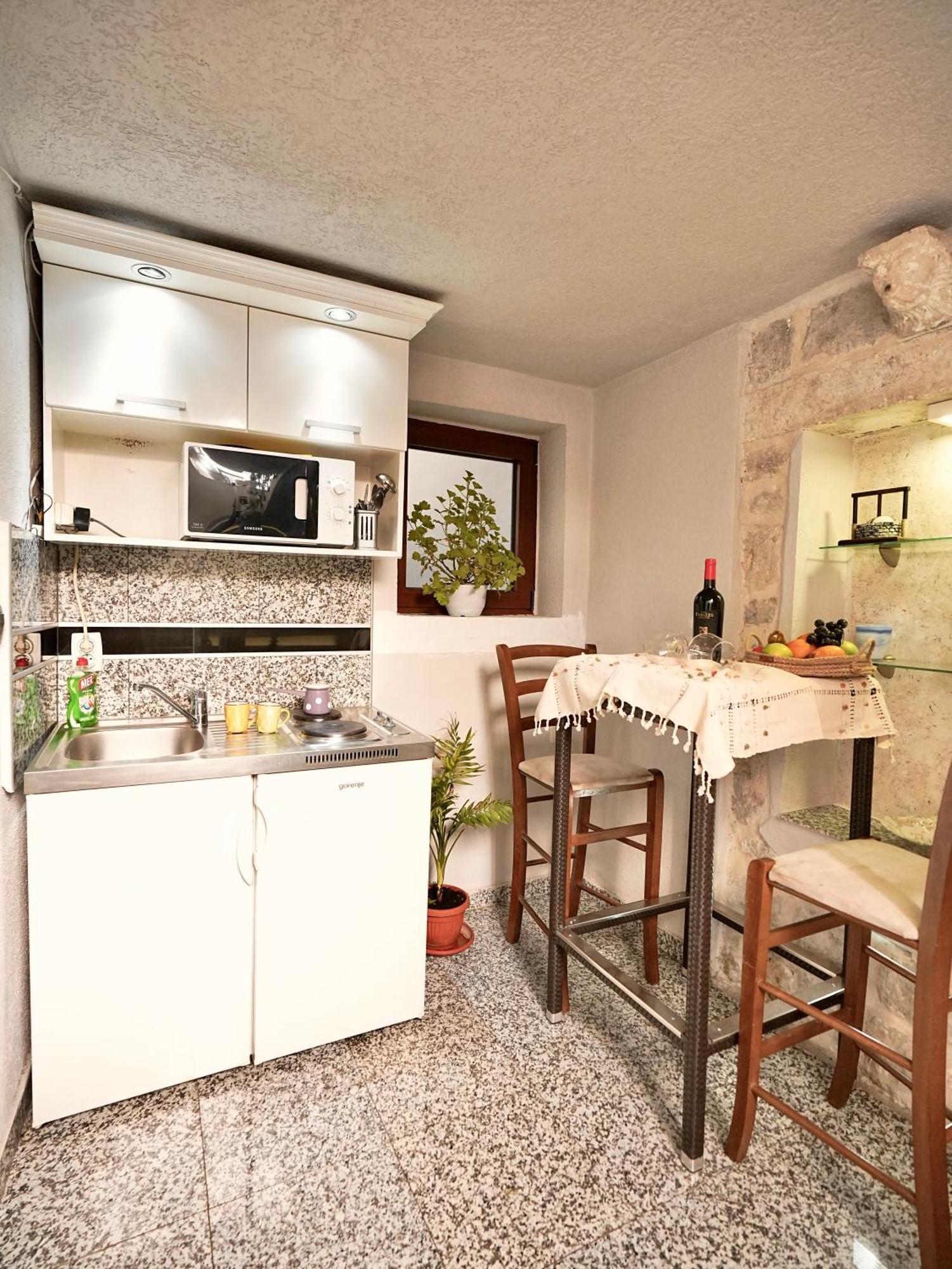 Novi Svet Apartment Kotor Bagian luar foto