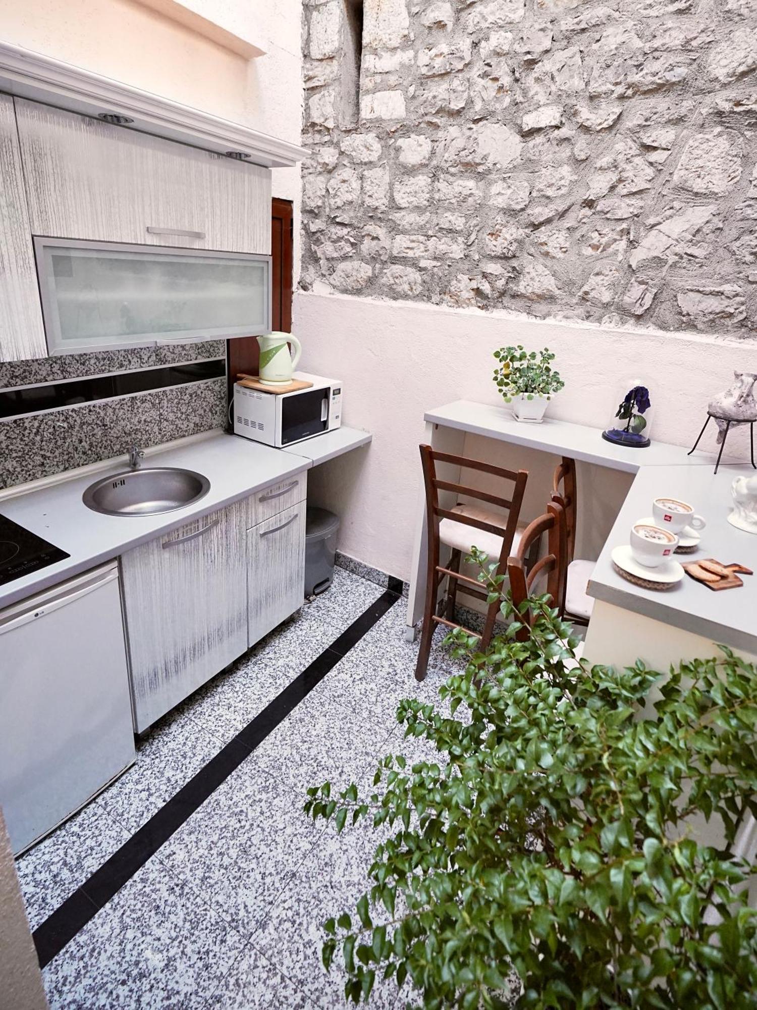 Novi Svet Apartment Kotor Bagian luar foto