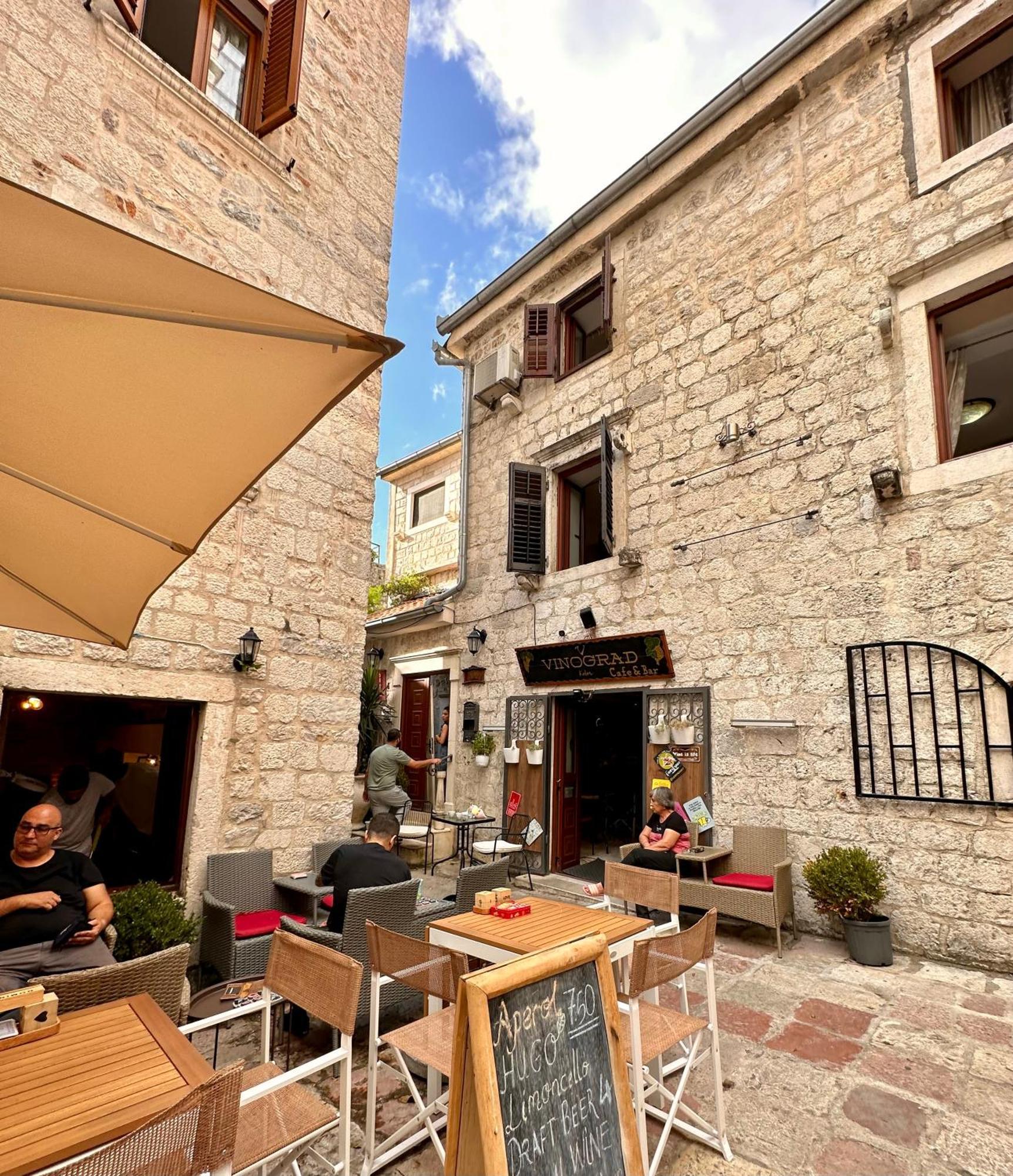 Novi Svet Apartment Kotor Bagian luar foto