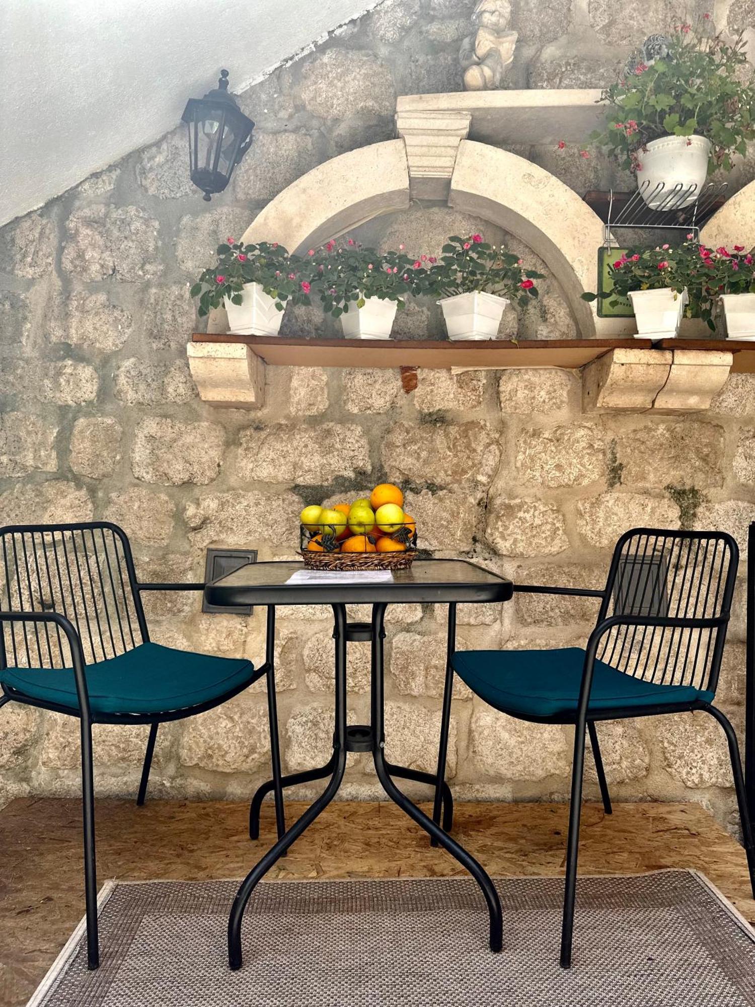 Novi Svet Apartment Kotor Bagian luar foto